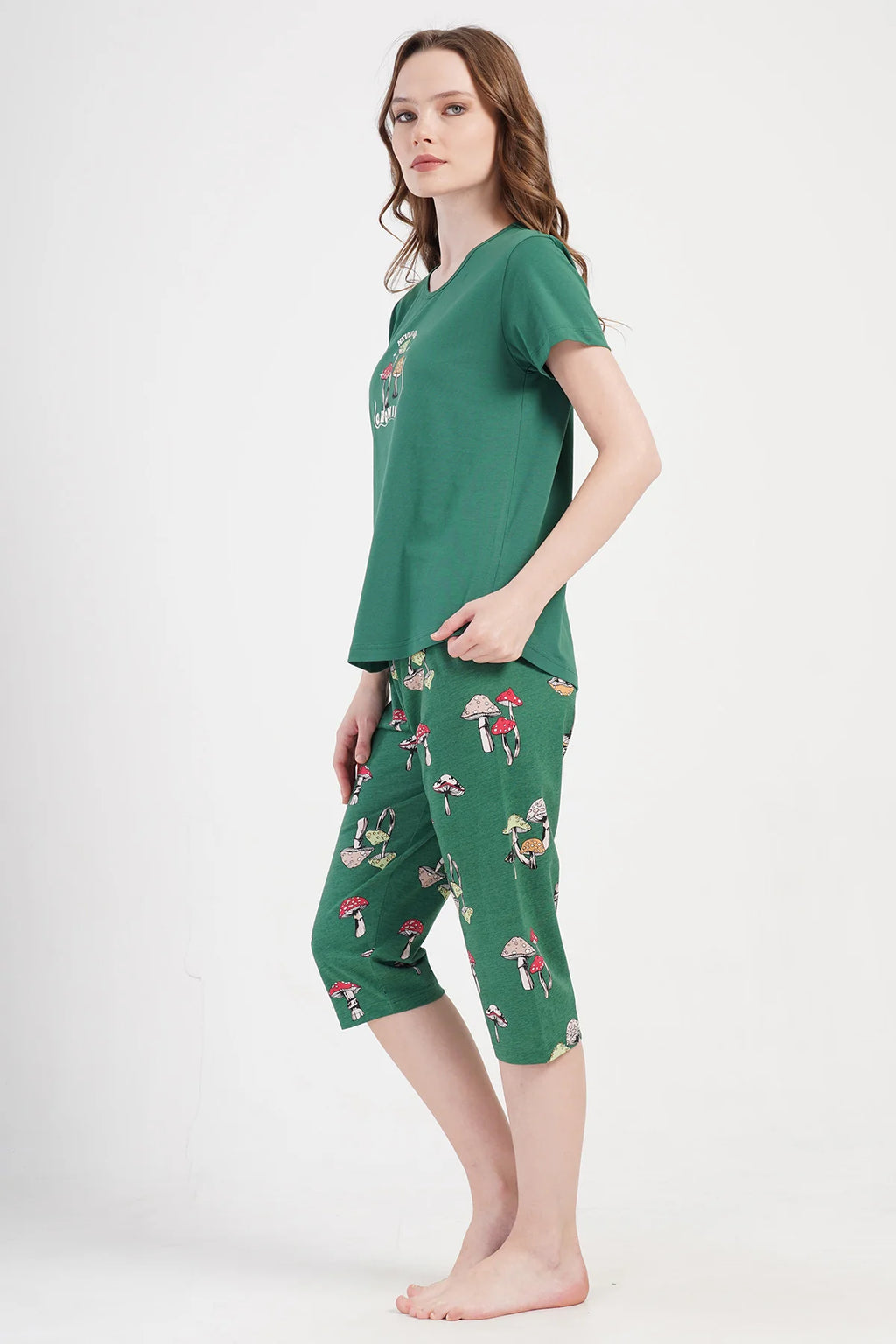 Пижама Веселата гъбка за нея